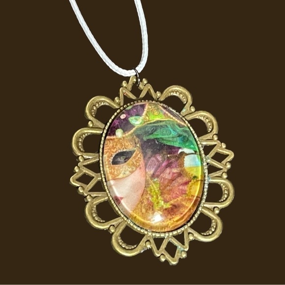 💍 Masquerade Cameo Pendant On 20” Light Blue Cord Fashion Jewelry Unique - Picture 7 of 9